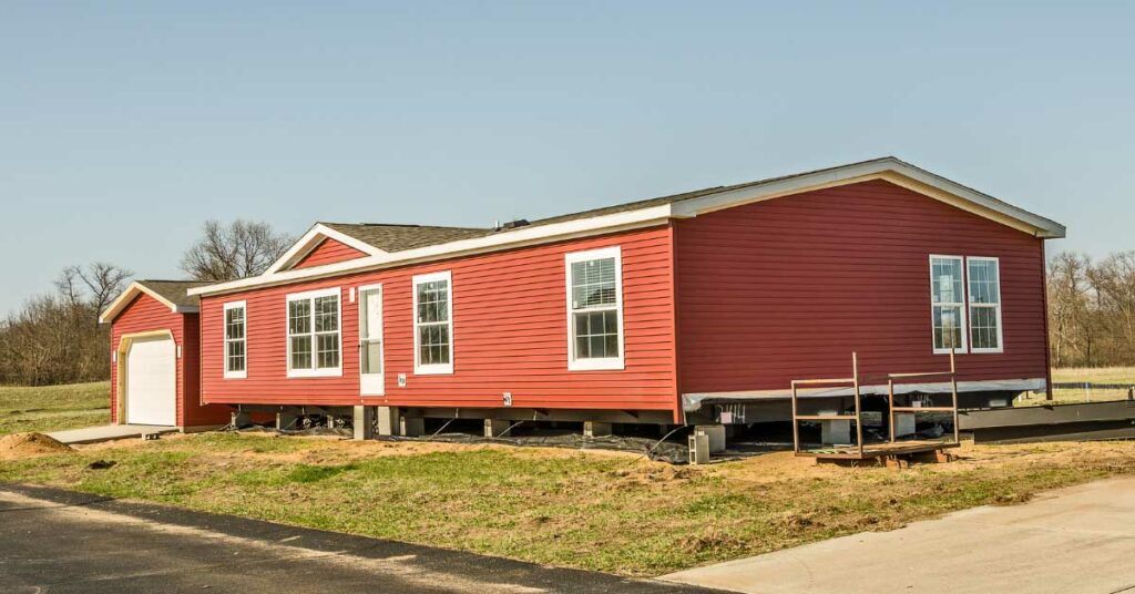 Choosing-the-Right-Manufactured-Home-Single-Wide-vs-Double-Wide